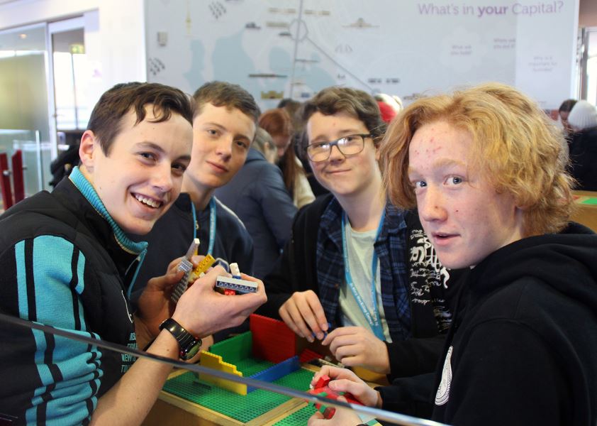 year-9-students-in-canberra_9309