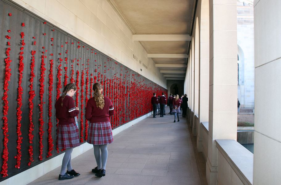 year-9-students-in-canberra_9387
