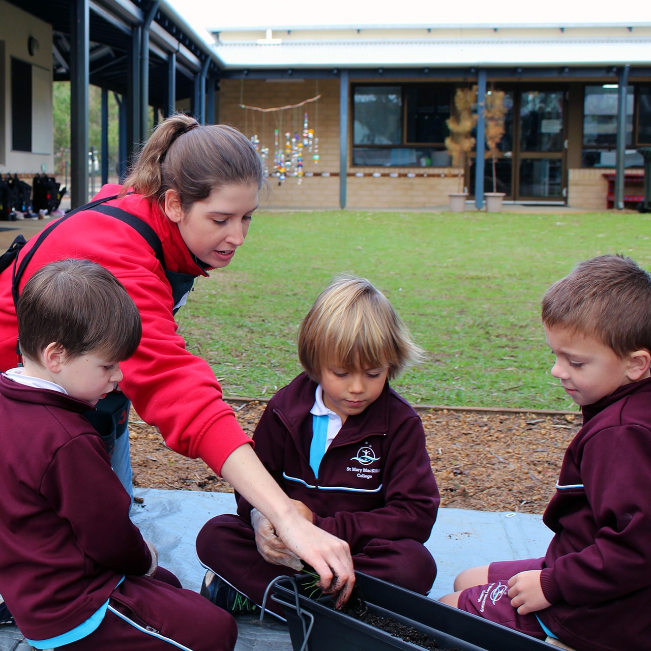 Img-Pre-Primary-Students-Plant-Interactive-Gardens-6