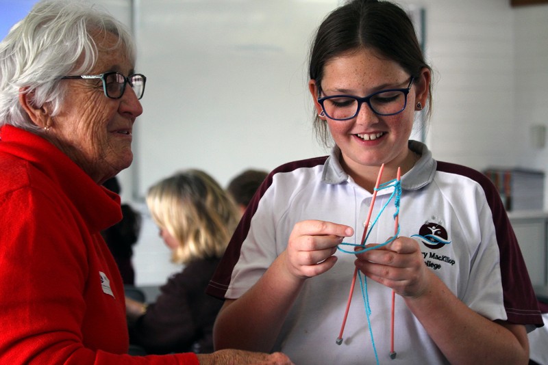 Crafty Year 7s knit squares for service (4)