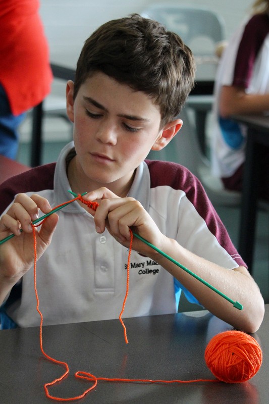 Crafty Year 7s knit squares for service (5)