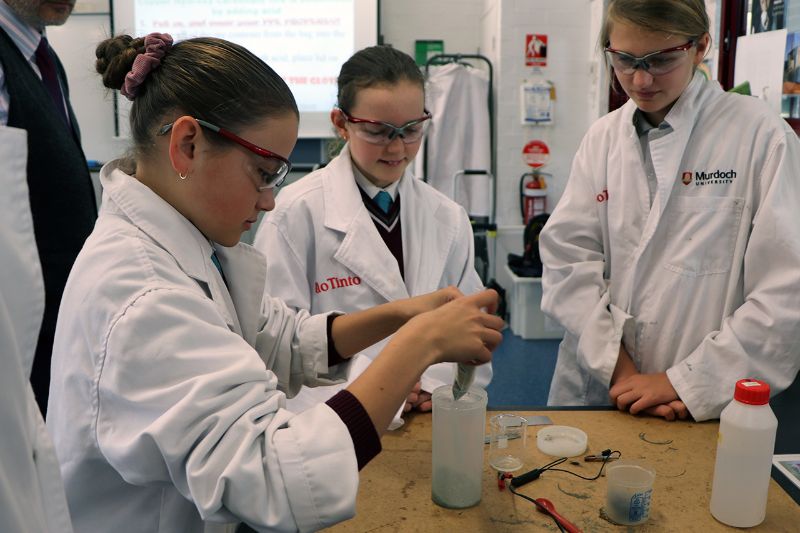 Murdoch University’s ‘Metal Men’ inspire STEM careers (2)